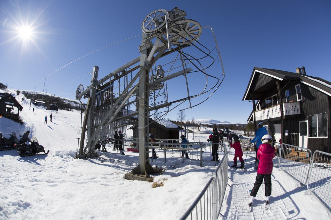 Hotel Gomobu Fjellstue Ron Exteriér fotografie